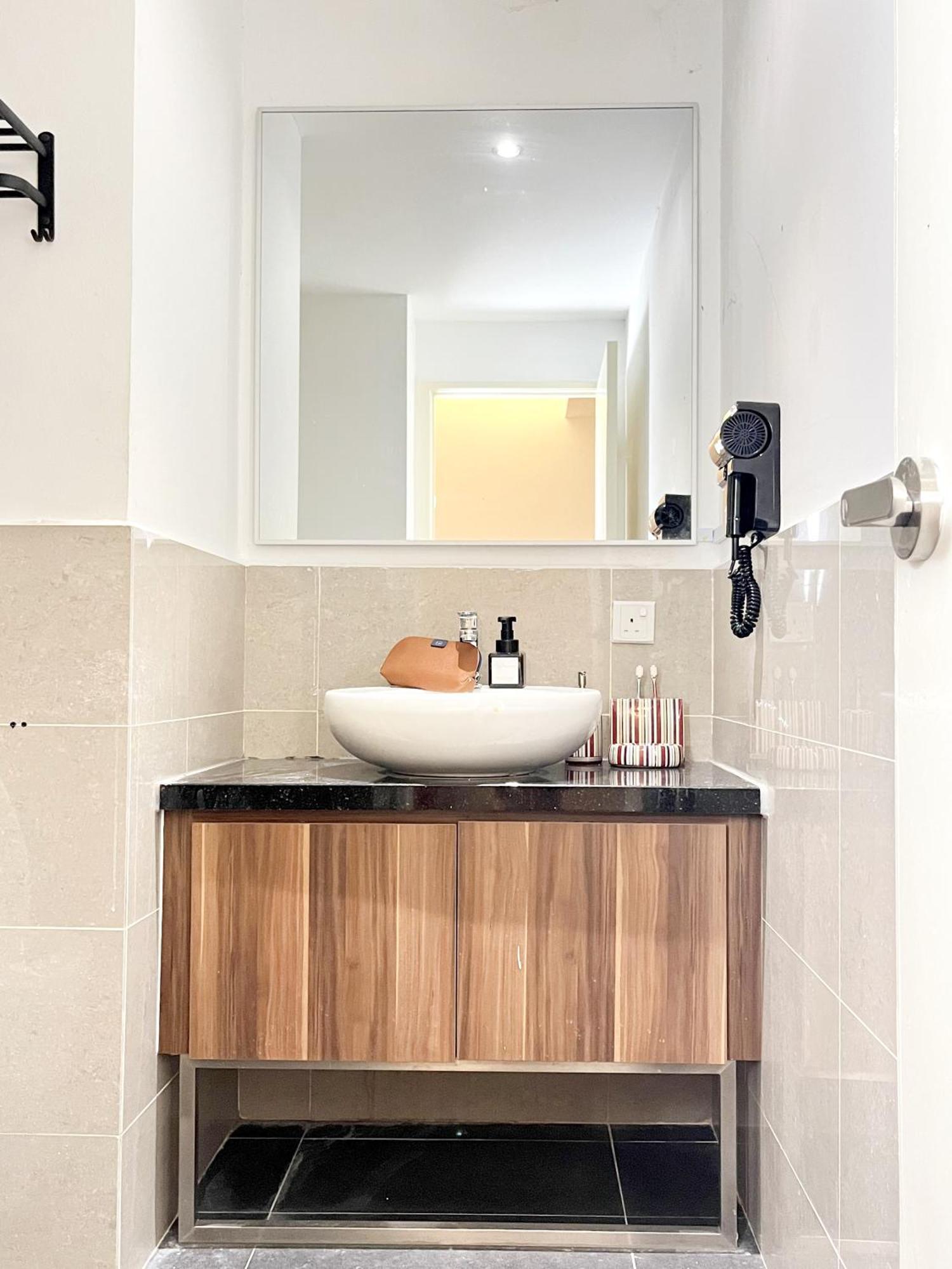 Weekly Monthly - Bangsar Trade Centre Latrobe *